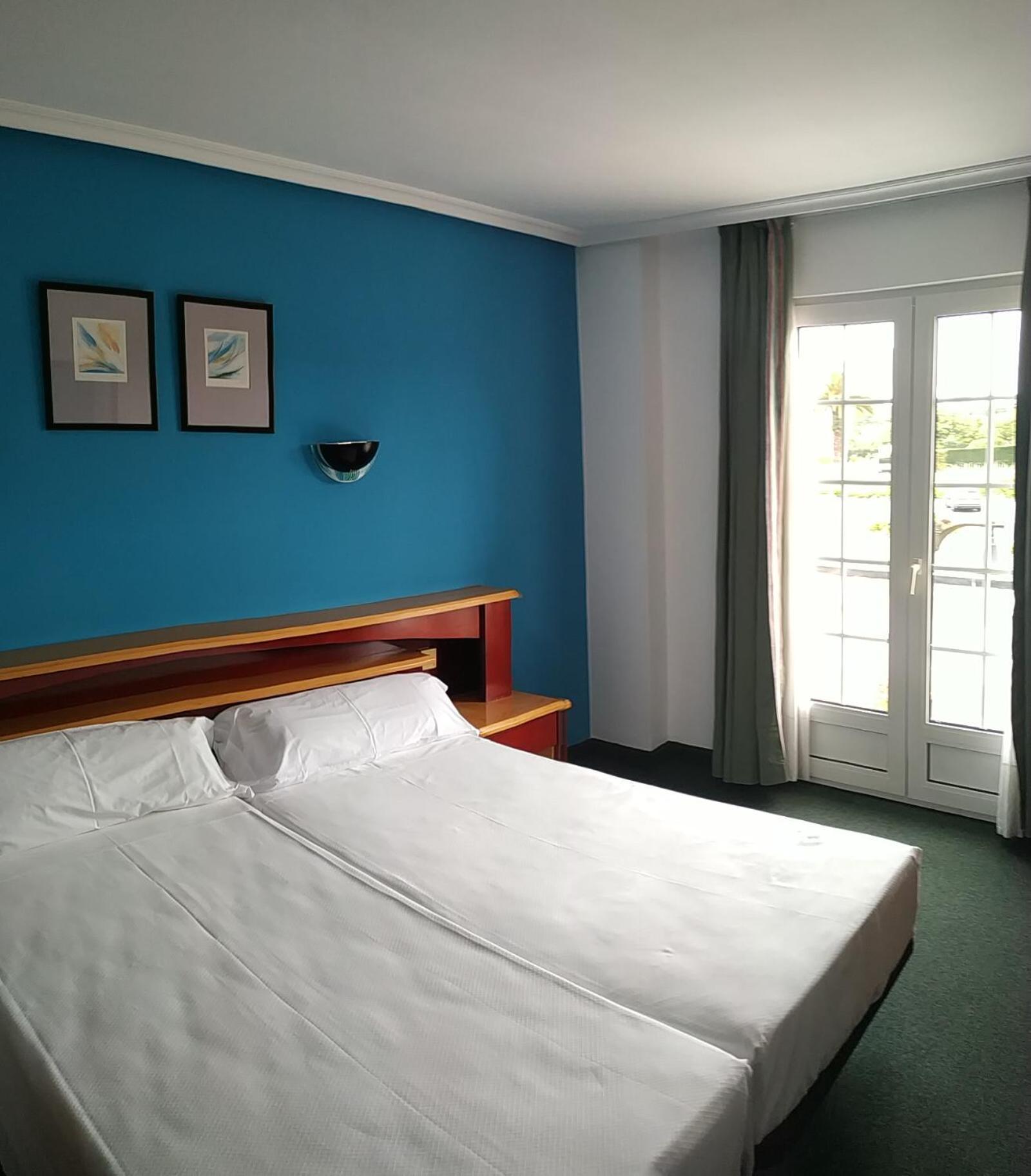 Hotel La Campana Льянера Номер фото